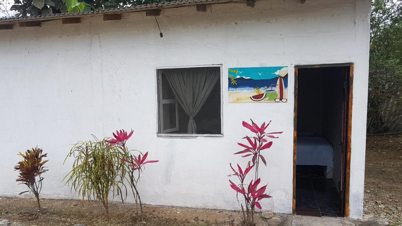 Montanita Garden Hostal ภายนอก รูปภาพ
