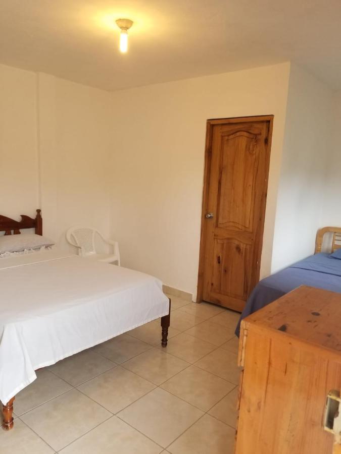 Montanita Garden Hostal ภายนอก รูปภาพ