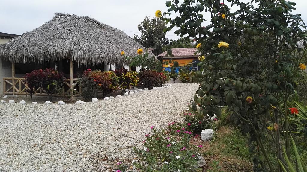 Montanita Garden Hostal ภายนอก รูปภาพ