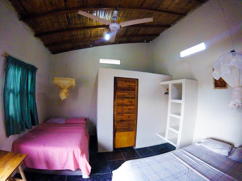 Montanita Garden Hostal ภายนอก รูปภาพ
