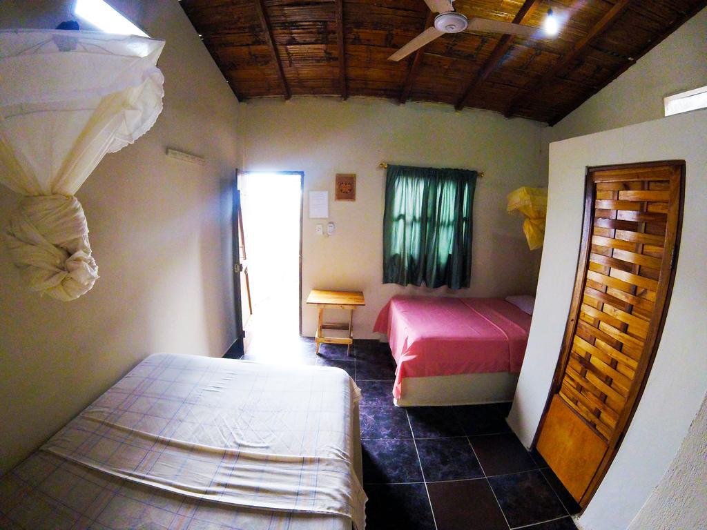 Montanita Garden Hostal ภายนอก รูปภาพ