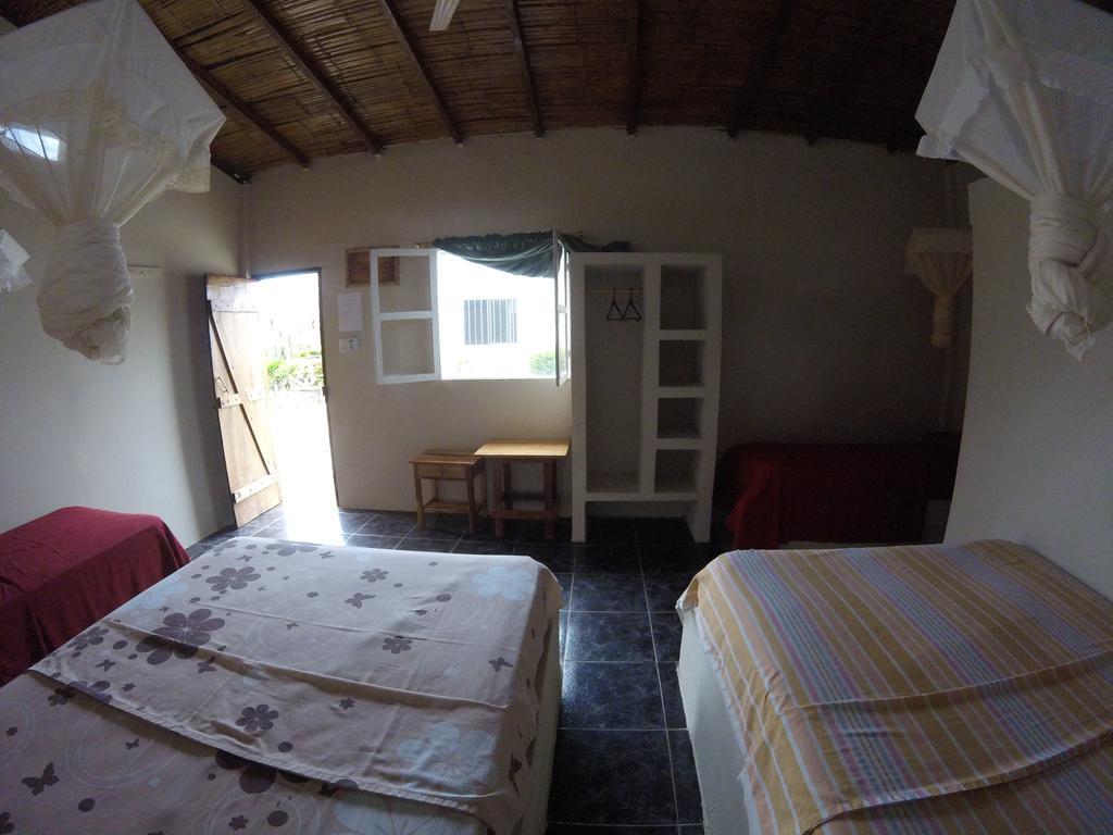 Montanita Garden Hostal ภายนอก รูปภาพ